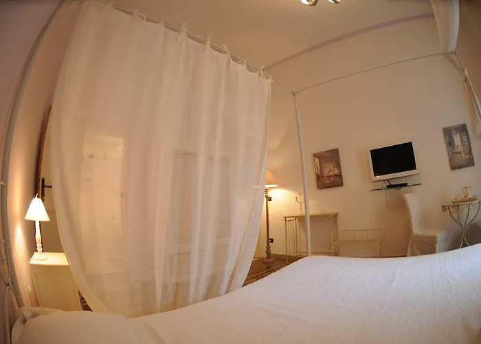 Alojamento de Acomodação e Pequeno-almoço Casa Blanca Rooms&suites