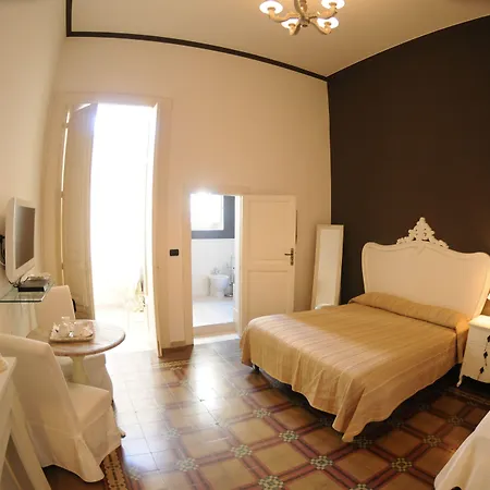 Nocleg ze śniadaniem Casa Blanca 3*