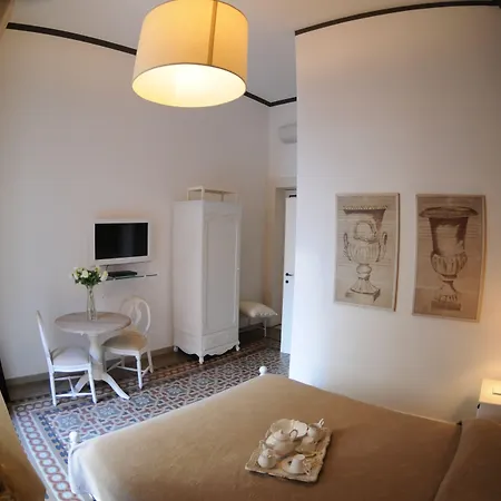 Casa Blanca Rooms&suites 3*