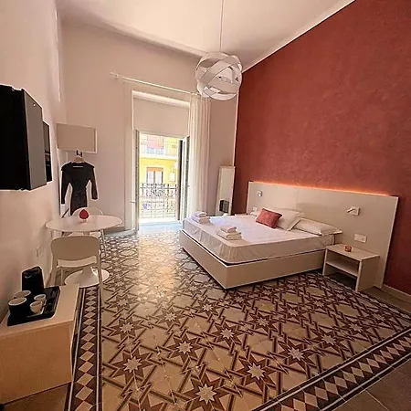 Casa Blanca Rooms&suites 레조디칼라브리아