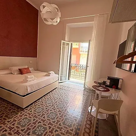 Casa Blanca Rooms&suites 아파트호텔 3*