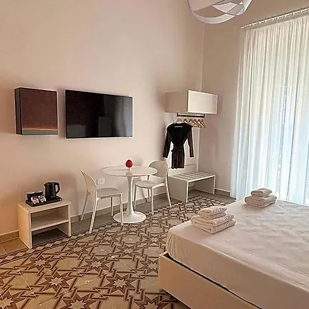 Casa Blanca Rooms&suites 아파트호텔 3*