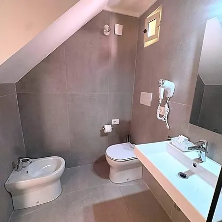 Casa Blanca Rooms&suites 3*