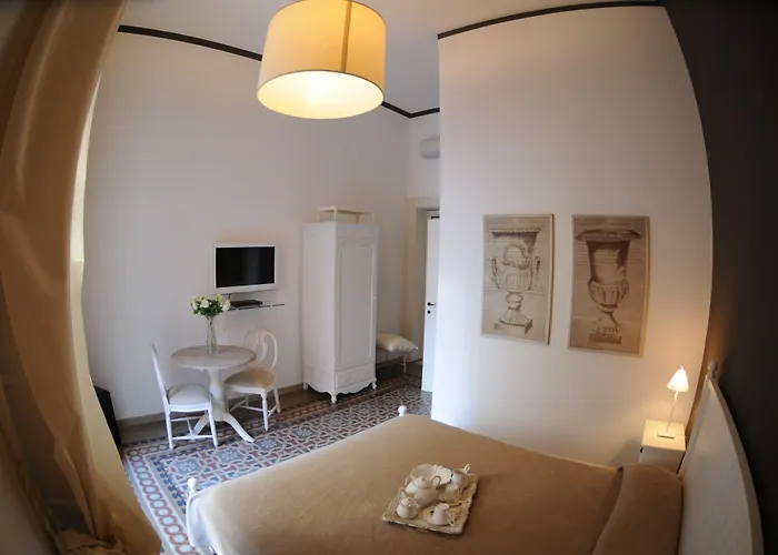 Casa Blanca Rooms&suites 3*