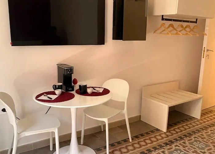 Casa Blanca Rooms&suites 3*